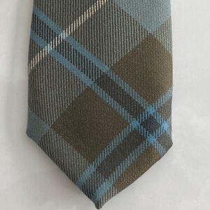 Lochcarron Scotland Men’s Tie. Wool, Handmade Tartan Plaid Neck Tie.